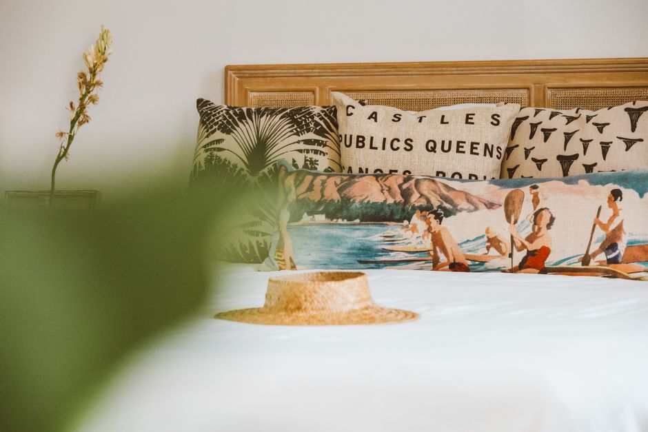 Helder interieur met luchtige zomerstoffen. Helder interieur met luchtige zomerstoffen.