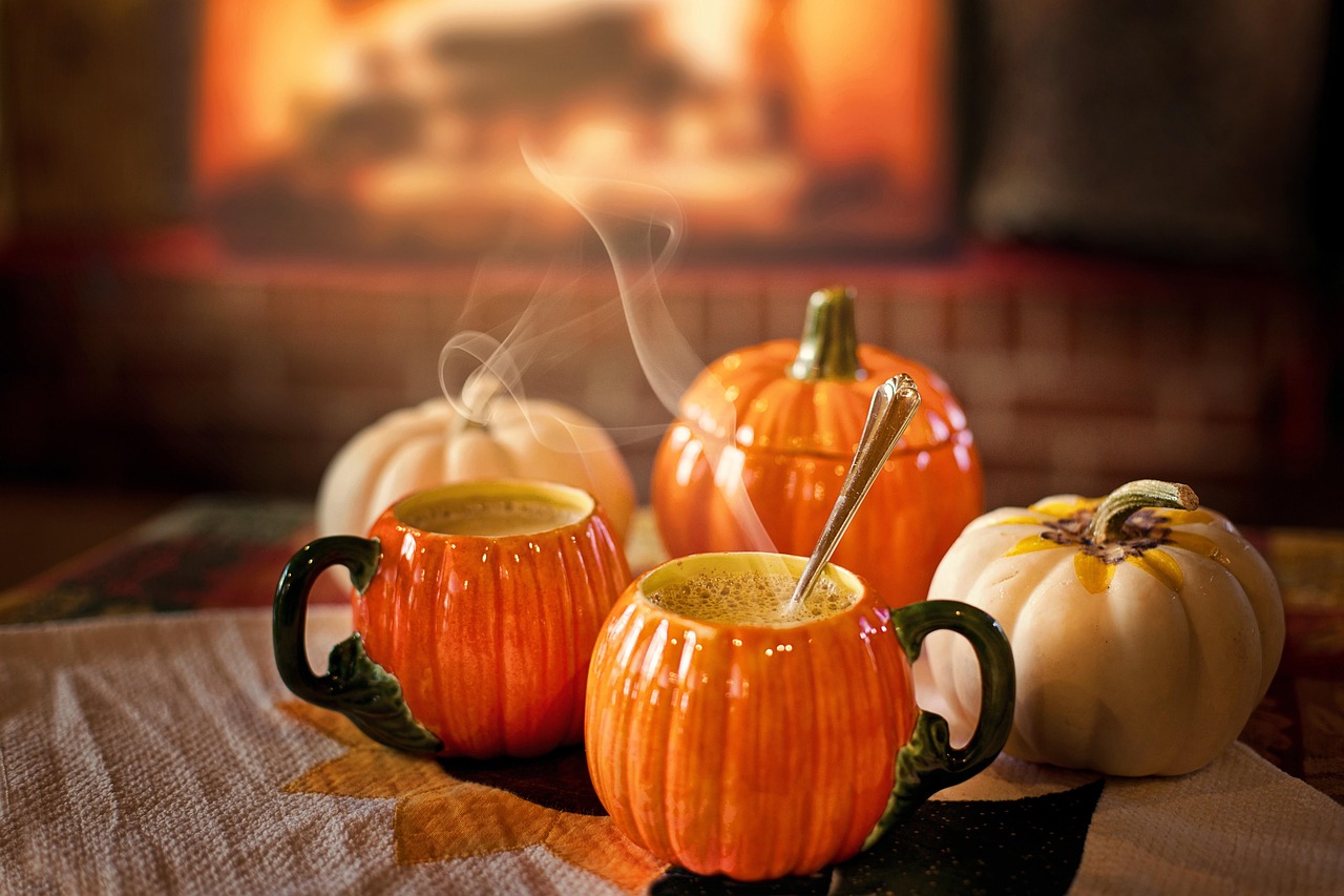 Gezellig hoekje met pompoenen en herfstdecors. Gezellig hoekje met pompoenen en herfstdecors.